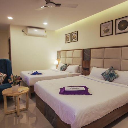 Radhe Suites Haiderabad Buitenkant foto