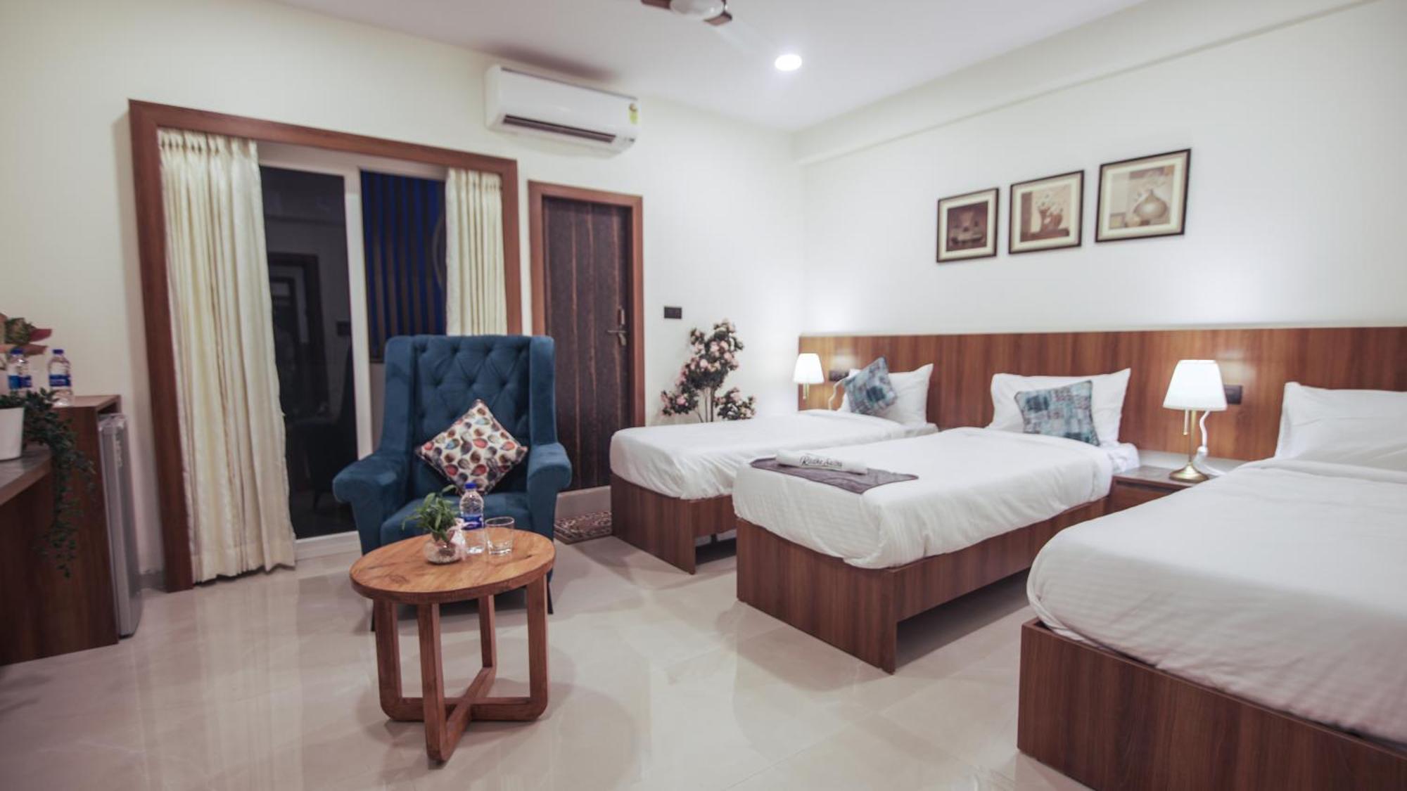 Radhe Suites Haiderabad Buitenkant foto