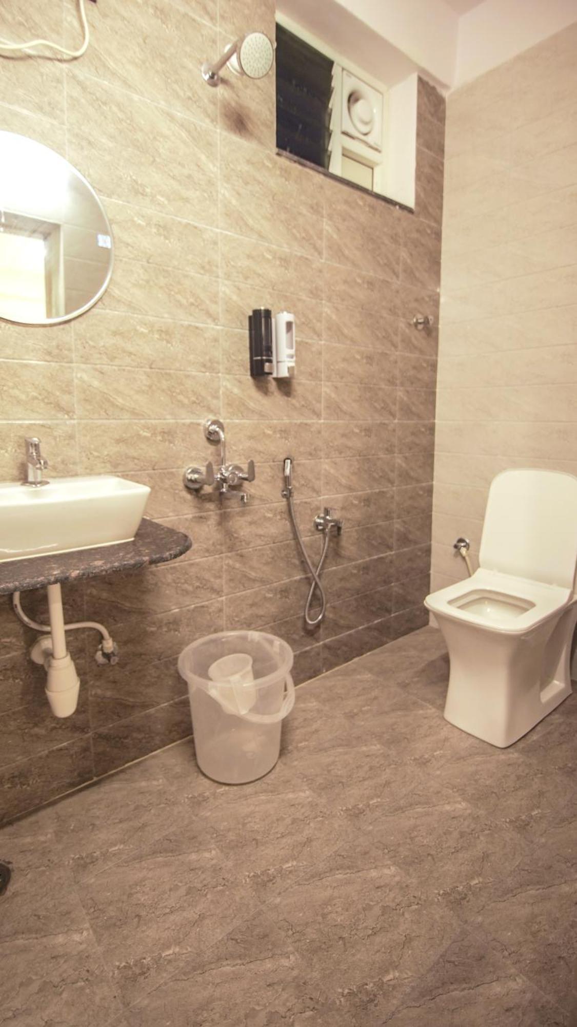 Radhe Suites Haiderabad Buitenkant foto