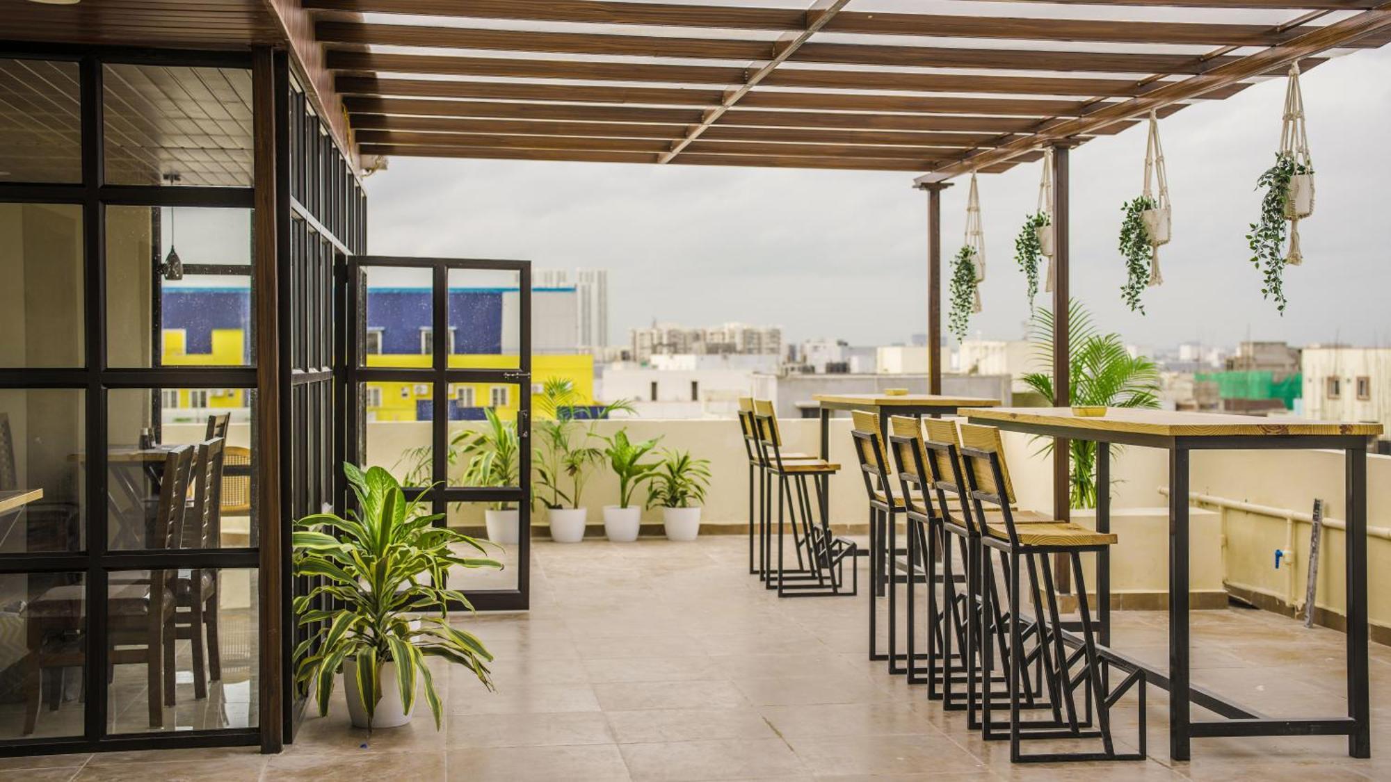 Radhe Suites Haiderabad Buitenkant foto